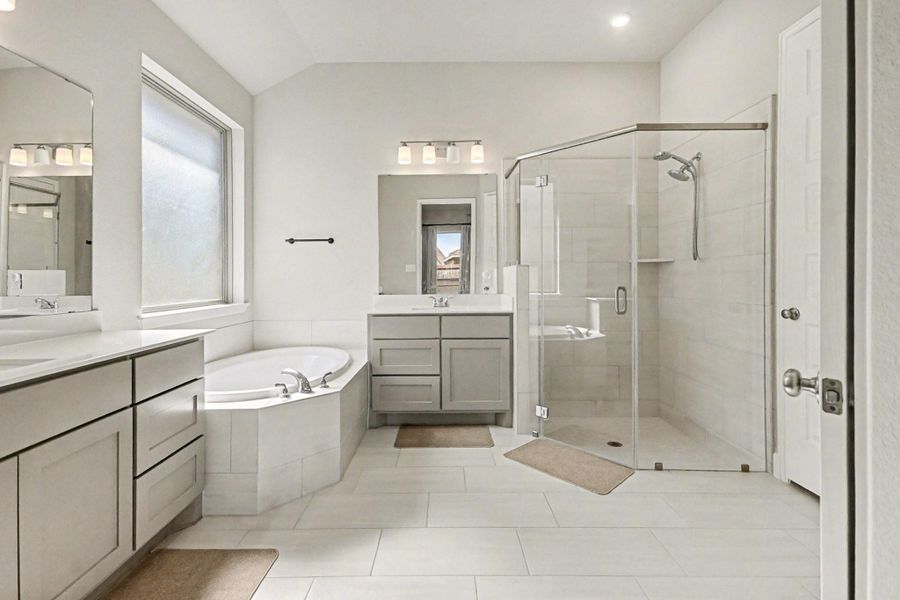 Furnished interior view inside a new home in Riceland 50', Mont Belvieu (Image 26). Furnished interior view inside a new home in Riceland 50', Mont Belvieu (Image 26).