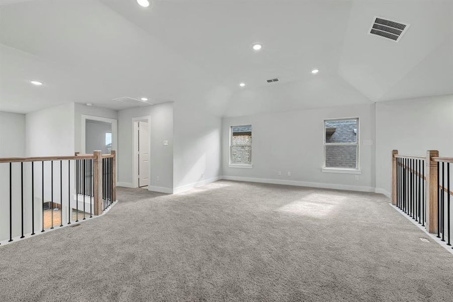 Spacious, unfurnished interior of a new home in Lilyana, Celina (Image 17).