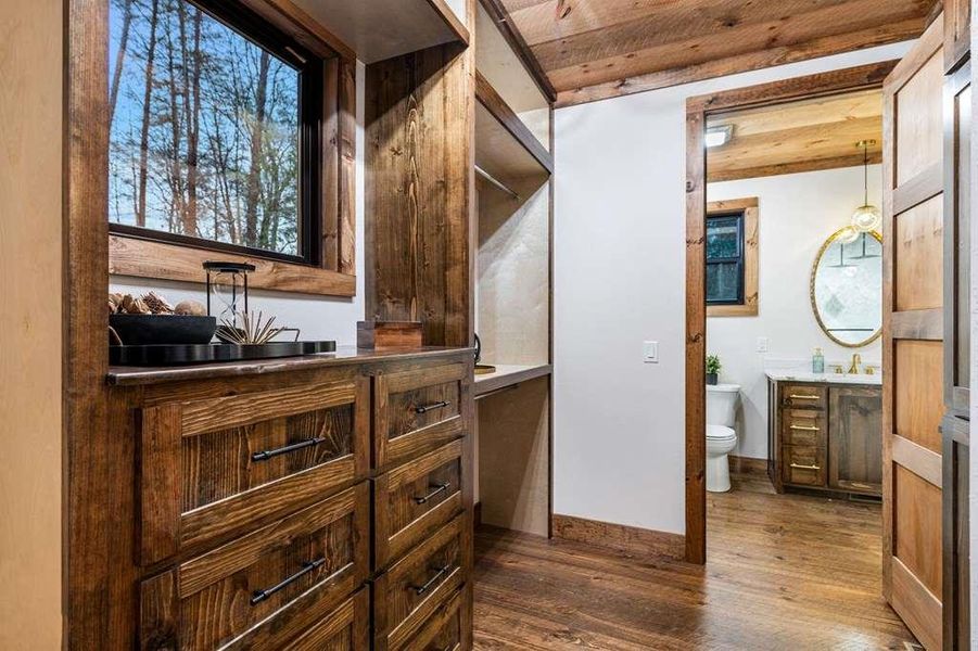 Furnished interior view inside a new home in , McCaysville (Image 14).