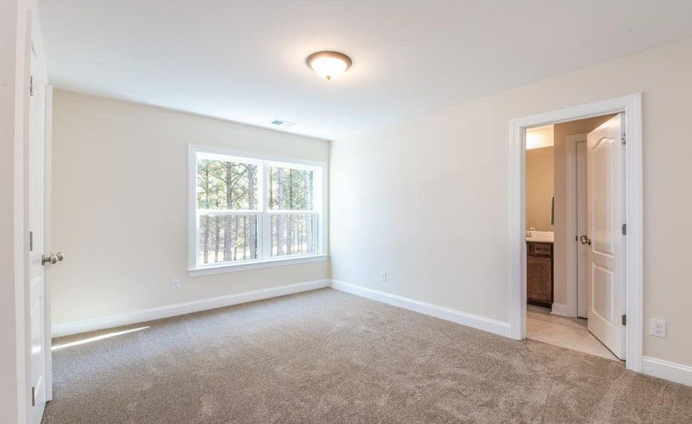 Representative unfurnished interior of a home built from the Muirfield by Greybrook Homes in Edmunds Farm, Clover (Image 28).
