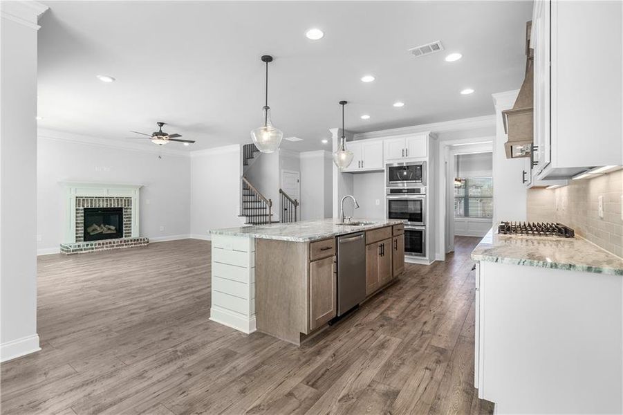 Furnished interior view inside a new home in Calgary Downs, Winder (Image 5).