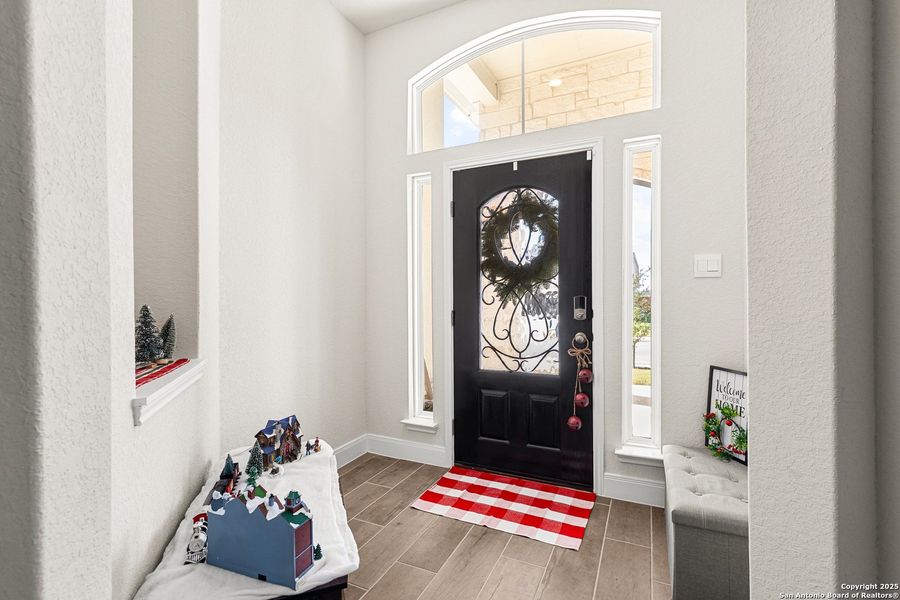 Furnished interior view inside a new home in , Cibolo (Image 7). Furnished interior view inside a new home in , Cibolo (Image 7).