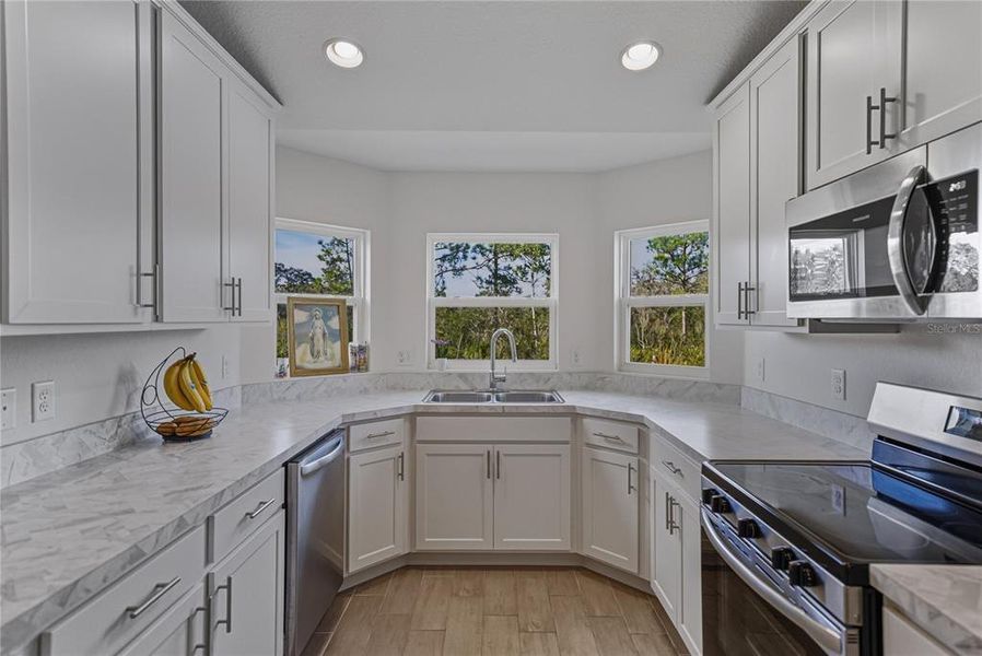Furnished interior view inside a new home in , Sebring (Image 14).