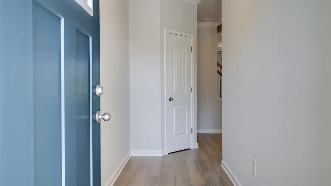 Spacious, unfurnished interior of a new home in Langley Overlook, Loganville (Image 18).