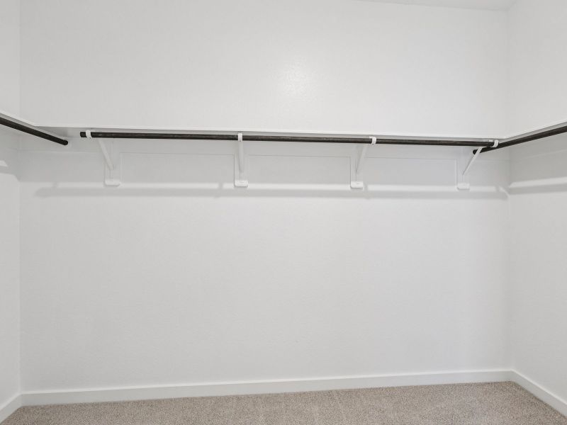 Spacious, unfurnished interior of a new home in Kingdom Heights, Rosenberg (Image 15).