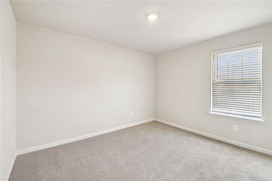 Spacious, unfurnished interior of a new home in Creekside at Oxford Park, Fairburn (Image 38). Spacious, unfurnished interior of a new home in Creekside at Oxford Park, Fairburn (Image 38).