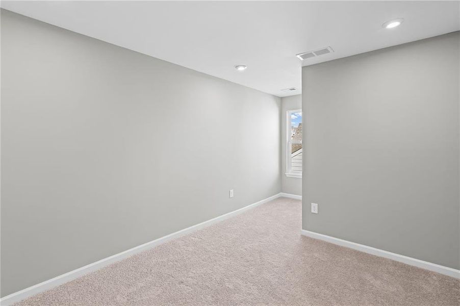 Spacious, unfurnished interior of a new home in Twin Lakes, Hoschton (Image 35). Spacious, unfurnished interior of a new home in Twin Lakes, Hoschton (Image 35).