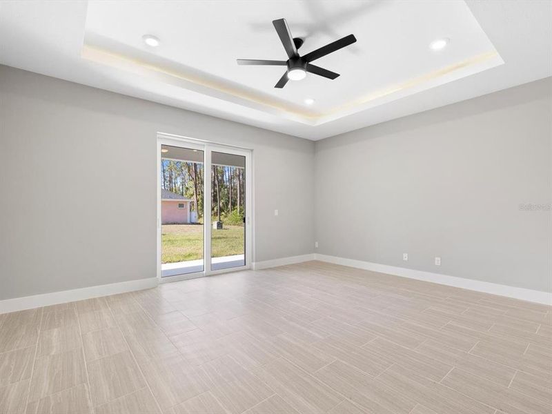 Spacious, unfurnished interior of a new home in , Punta Gorda (Image 23).