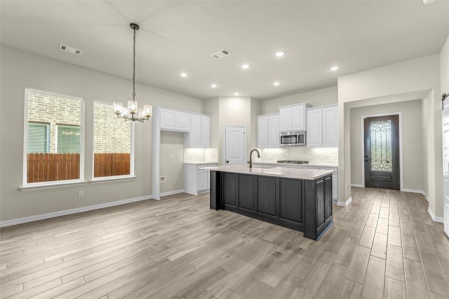 Image 26 of a home in Morningstar.