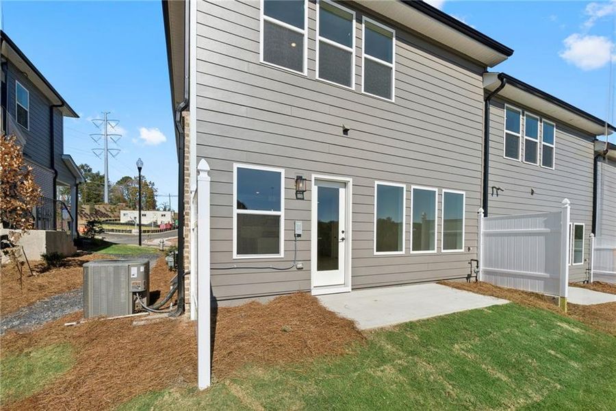 Exterior details and patio area of a home in Grandview Terrace, Canton (Image 3).