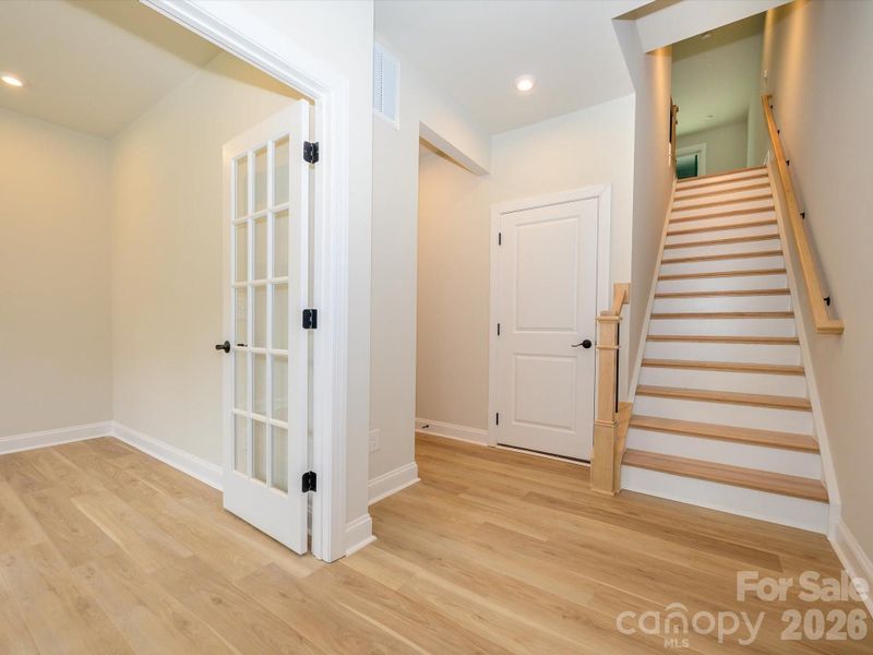 Oak Box Stairs with Open Rails