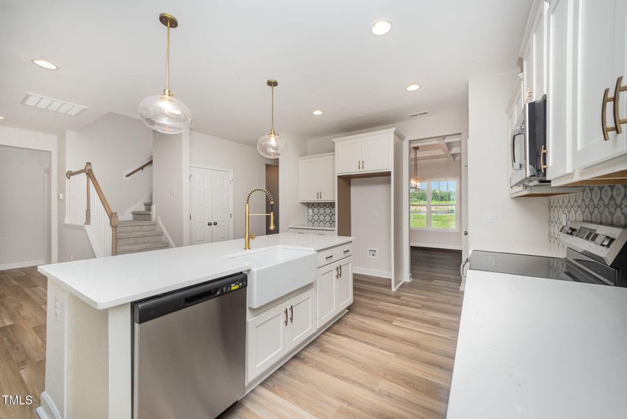 125 Tuskeegee - 12 125 Tuskeegee - 12