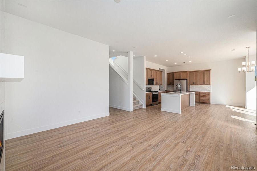 Spacious, unfurnished interior of a new home in Prelude at TAVA Waters, Denver (Image 18).