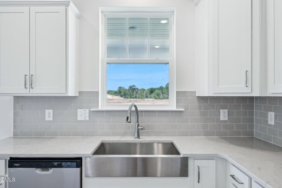 19-web-or-mls-Willow Cameron Wy-3004-017