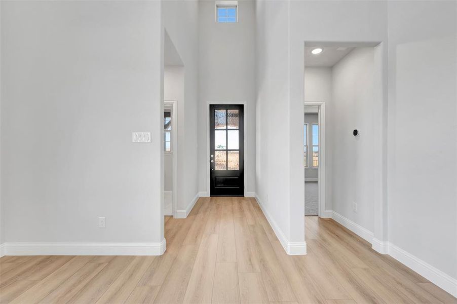 Spacious, unfurnished interior of a new home in Lilybrooke at Legacy Hills, Celina (Image 18).