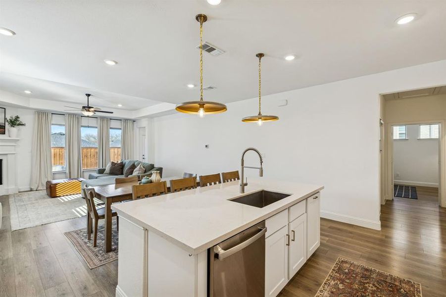 Furnished interior view inside a new home in Stoneridge, Melissa (Image 30).