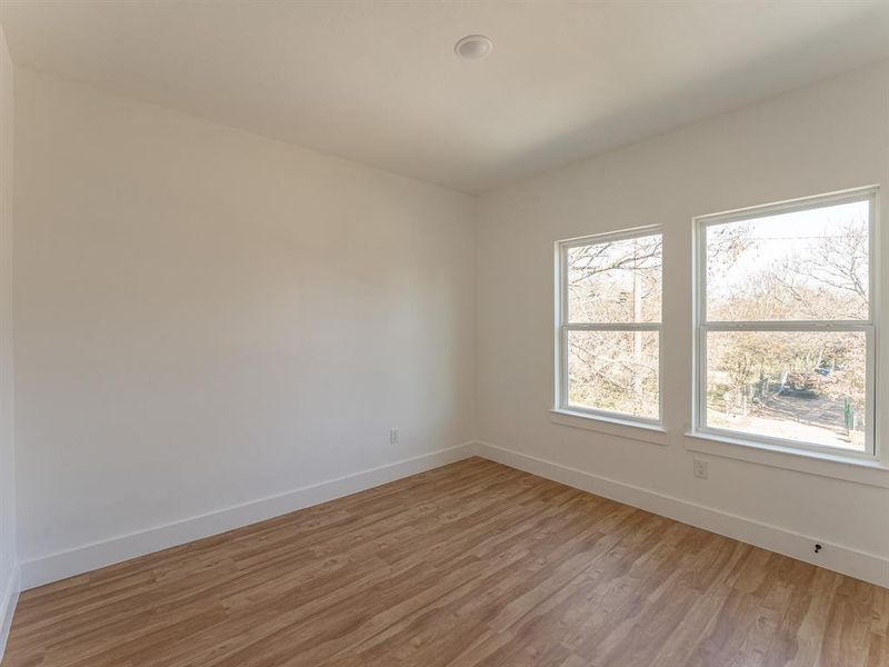 Spacious, unfurnished interior of a new home in , Dallas (Image 18).