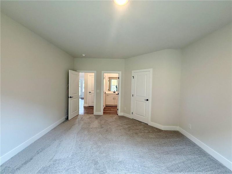Spacious, unfurnished interior of a new home in , Hoschton (Image 40).