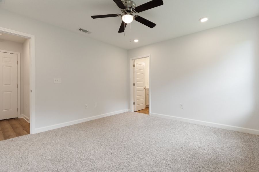 Spacious, unfurnished interior of a new home in Southern Charm, Crestview (Image 31). Spacious, unfurnished interior of a new home in Southern Charm, Crestview (Image 31).