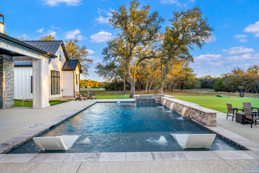 Exterior details and patio area of a home in , Bulverde (Image 4).