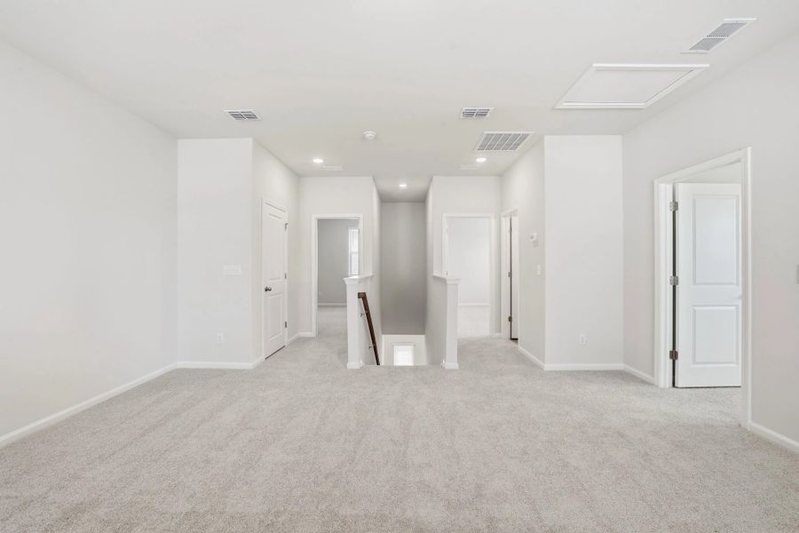 Spacious, unfurnished interior of a new home in Blue Heron Retreat, Little River (Image 17).