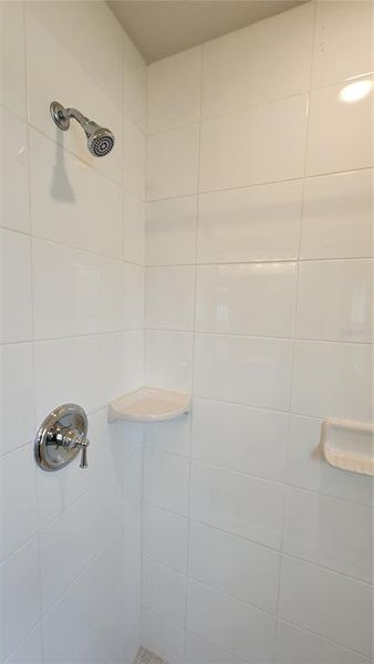 Close-up of interior finishes inside a home in , Dunnellon (Image 9).