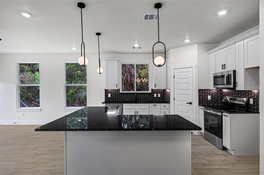 Furnished interior view inside a new home in , Granbury (Image 16).