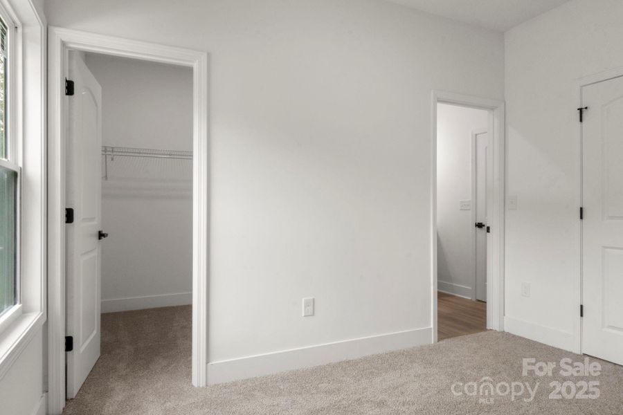 Spacious, unfurnished interior of a new home in , Dallas (Image 18). Spacious, unfurnished interior of a new home in , Dallas (Image 18).
