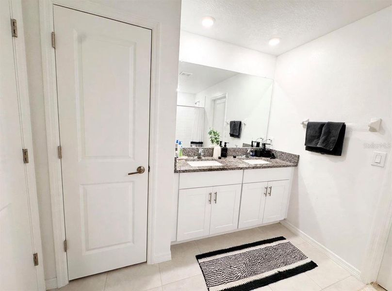 Furnished interior view inside a new home in , Zephyrhills (Image 17). Furnished interior view inside a new home in , Zephyrhills (Image 17).