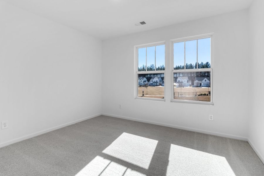 Spacious, unfurnished interior of a new home in Homecoming, Ravenel (Image 29).