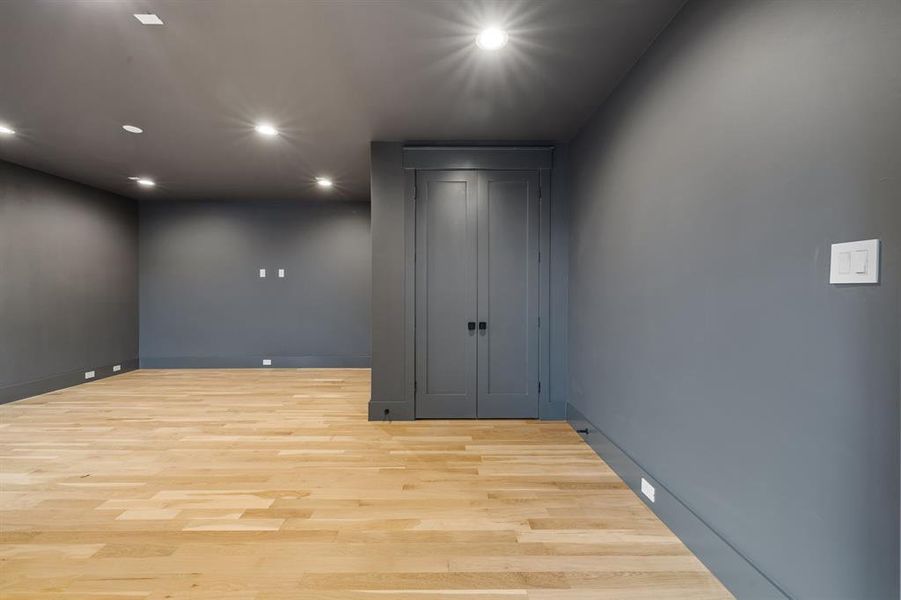 Spacious, unfurnished interior of a new home in , Dallas (Image 22).