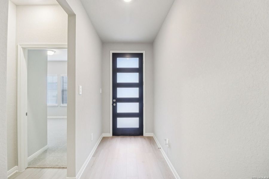 Spacious, unfurnished interior of a new home in Sagebrooke - Classic Series, San Antonio (Image 39).