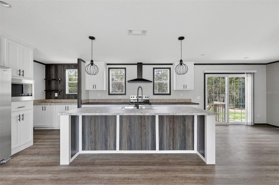 Furnished interior view inside a new home in , Ocala (Image 6).