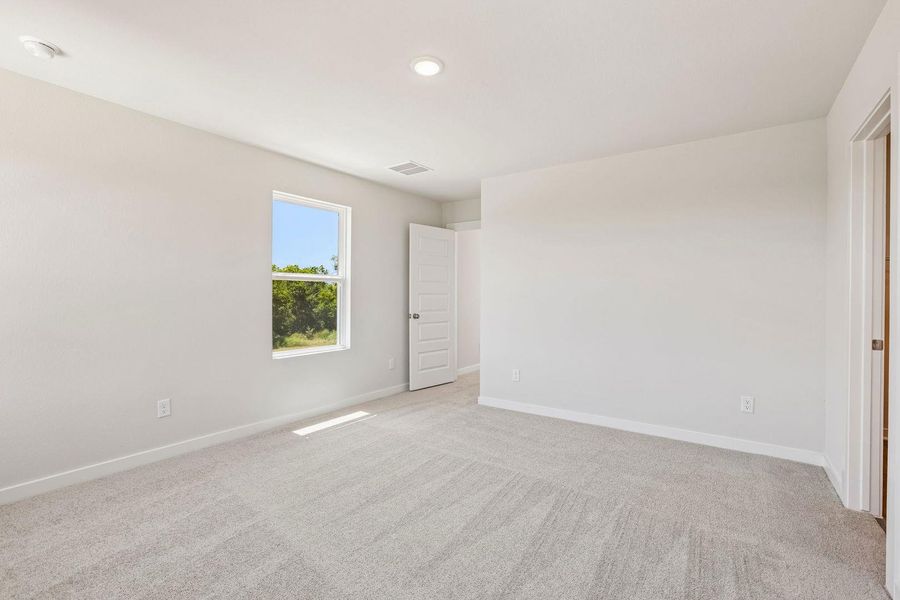 Spacious, unfurnished interior of a new home in Avery Centre, Round Rock (Image 22). Spacious, unfurnished interior of a new home in Avery Centre, Round Rock (Image 22).