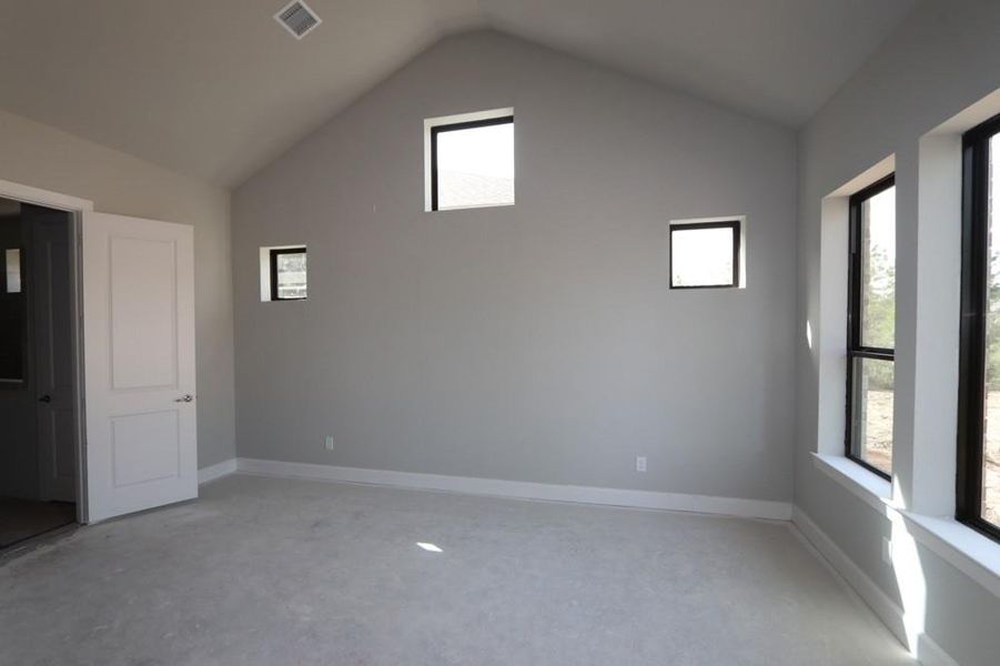 Spacious, unfurnished interior of a new home in Kresston, Magnolia (Image 7).