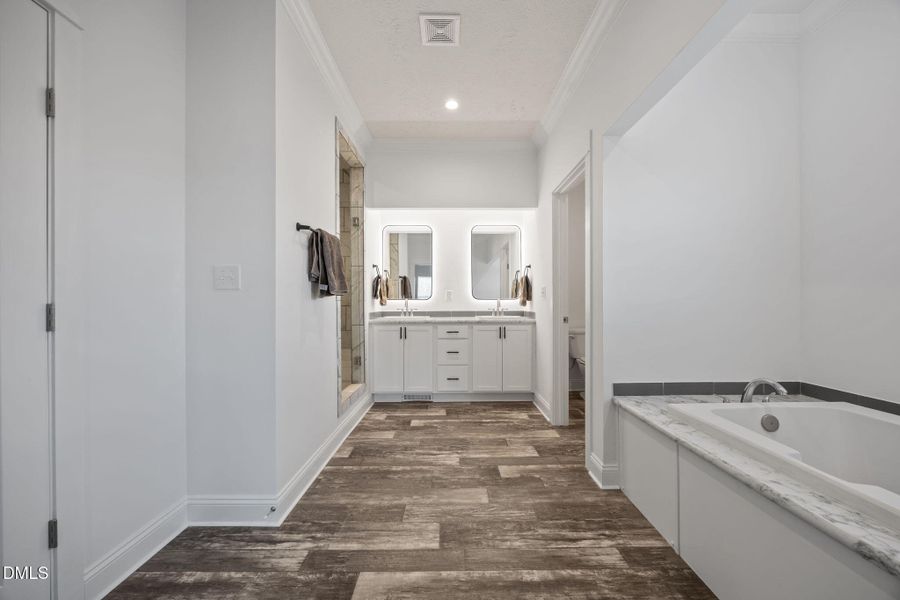 41-web-or-mls-IMG_0282 41-web-or-mls-IMG_0282