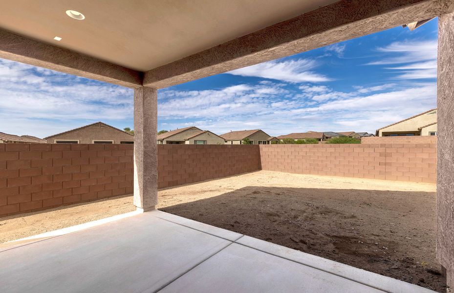 Exterior details and patio area of a home in Vistoso Canyon Estates, Oro Valley (Image 20).