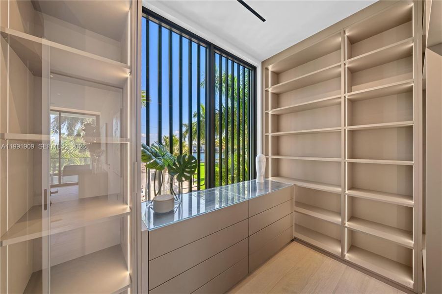 Furnished interior view inside a new home in , Miami Beach (Image 43).