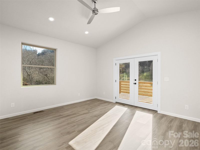 Spacious, unfurnished interior of a new home in , Waynesville (Image 20).
