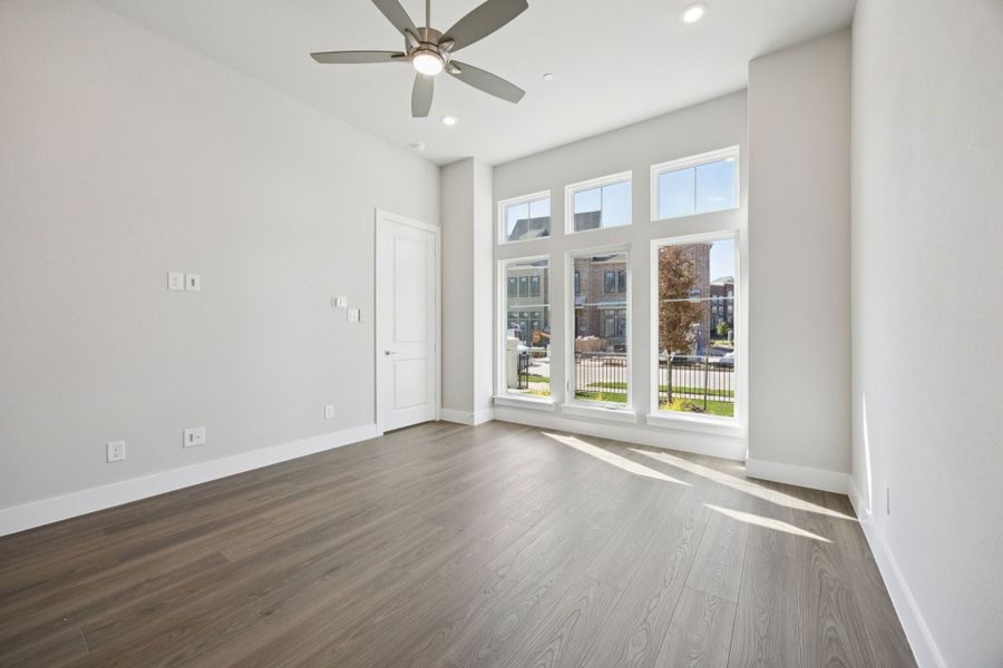 Spacious, unfurnished interior of a new home in Newman Village Townhomes, Frisco (Image 9). Spacious, unfurnished interior of a new home in Newman Village Townhomes, Frisco (Image 9).