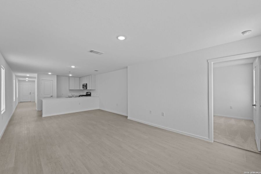 Spacious, unfurnished interior of a new home in Valle Sol, Von Ormy (Image 12). Spacious, unfurnished interior of a new home in Valle Sol, Von Ormy (Image 12).