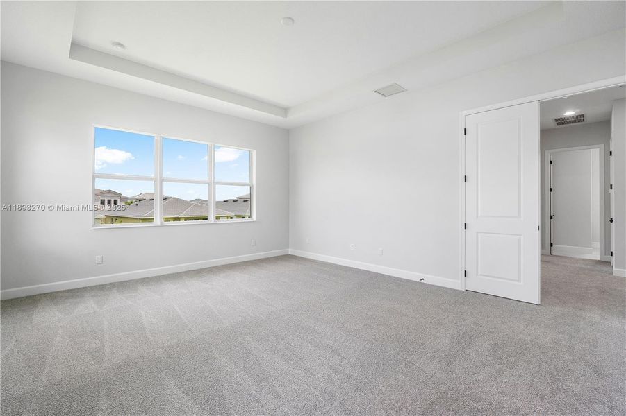 Spacious, unfurnished interior of a new home in , Westlake (Image 30).