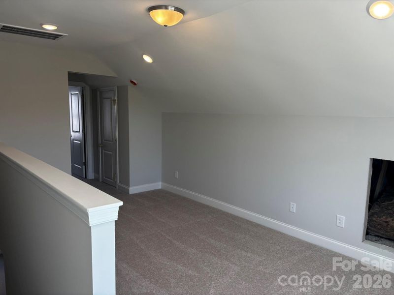 Spacious, unfurnished interior of a new home in Waterford Commons, Rock Hill (Image 12). Spacious, unfurnished interior of a new home in Waterford Commons, Rock Hill (Image 12).