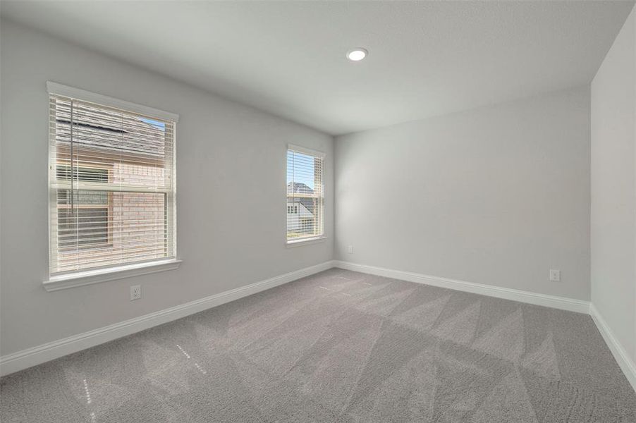 Spacious, unfurnished interior of a new home in Aster Park, McKinney (Image 25).