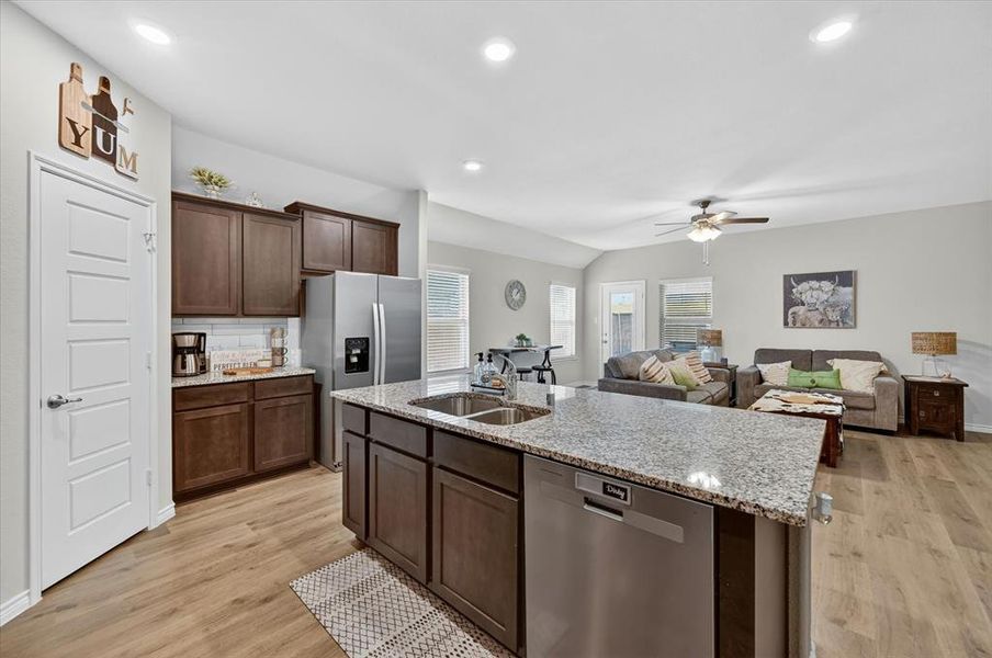 Furnished interior view inside a new home in Williamsburg, Fate (Image 28).
