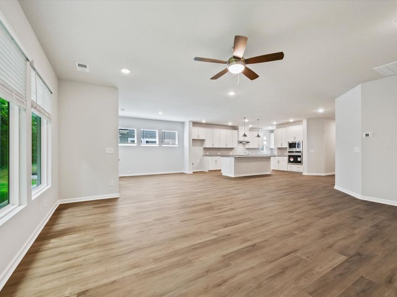 The Hemingway - Family Room