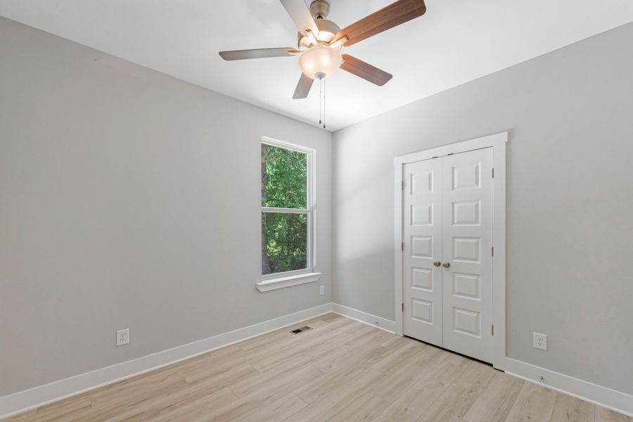 Representative unfurnished interior of a home built from the One Story Farmhouse by Norfleet Builders in Cambria, White House (Image 12).