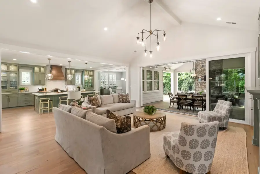 Representative furnished interior of a home built from the Napa SL by Classica Homes in Arden Mill, Fort Mill (Image 71).