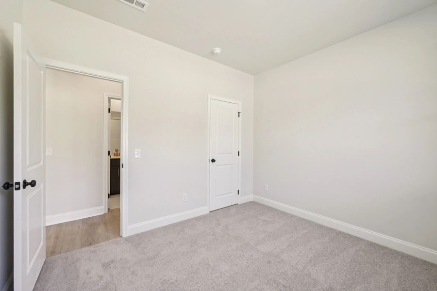 Spacious, unfurnished interior of a new home in Willow Landing, Mount Juliet (Image 21).