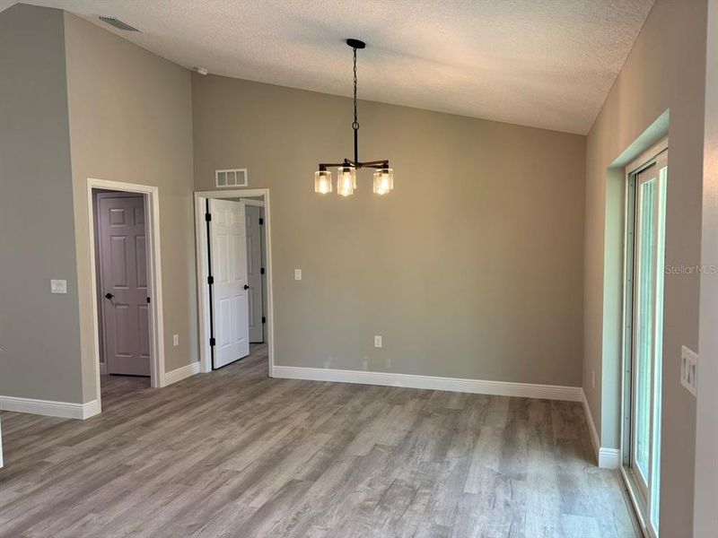 Spacious, unfurnished interior of a new home in , Dunnellon (Image 15).